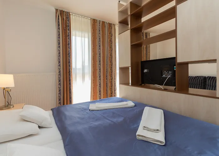 Premium Aparthotel 4*