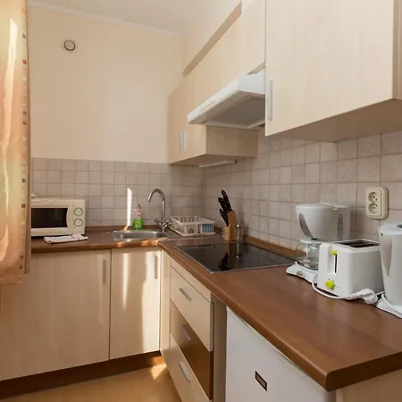 מלון דירות Premium 4*