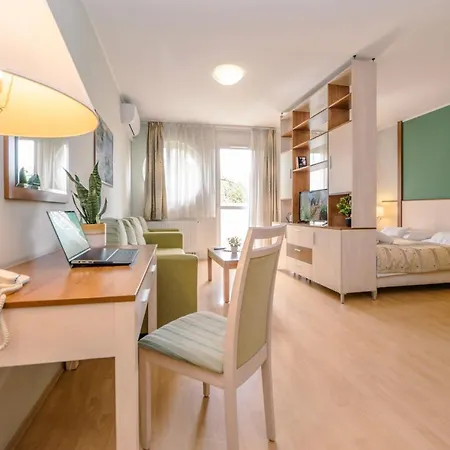 Aparthotel Premium