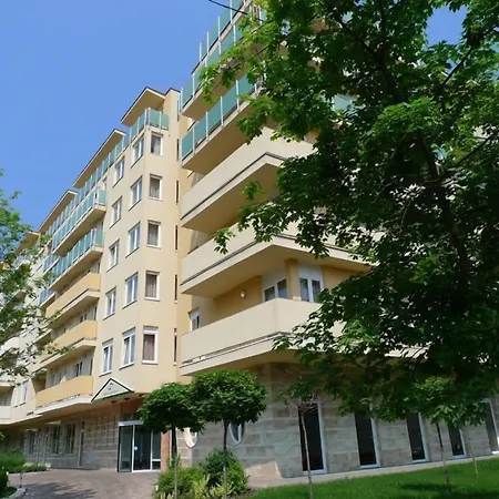 Premium 4* Budapest
