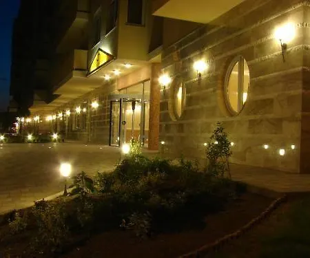 Premium Apartahotel 4*