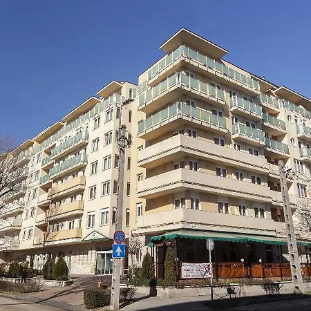 Ξενοδοχείο με διαμερίσματα Premium 4*